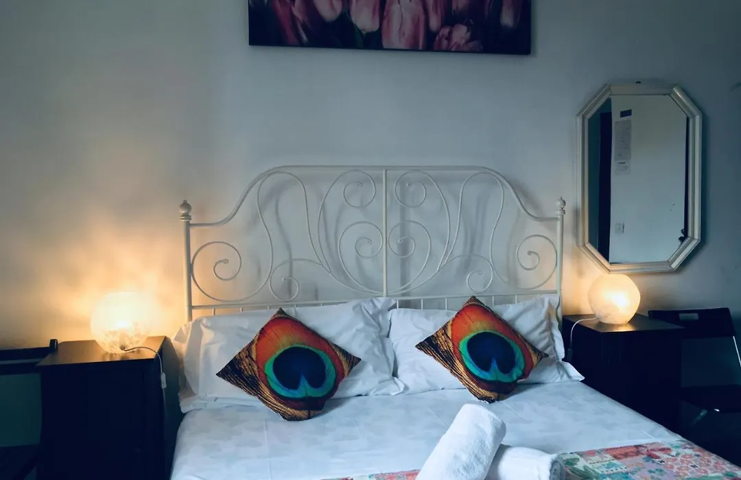 Giuly Guesthouse-1